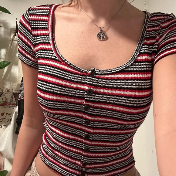 Cropped shirt - Picture 2 of 4